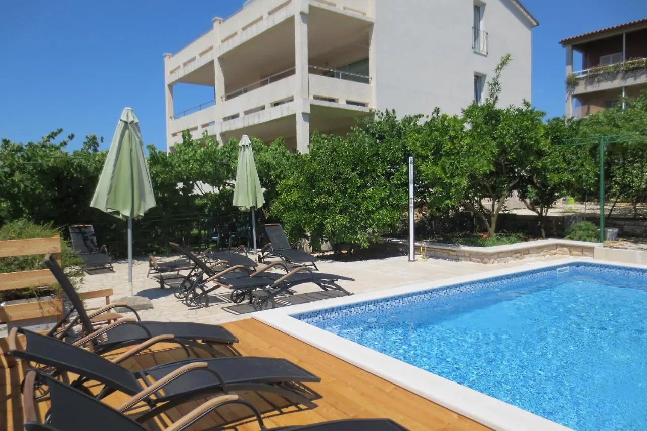 Zimmer F3 Apartment Pula